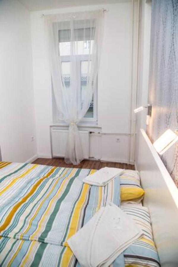 Hi-Bp Design Home Apartments In The Heart Of Budapest Luaran gambar