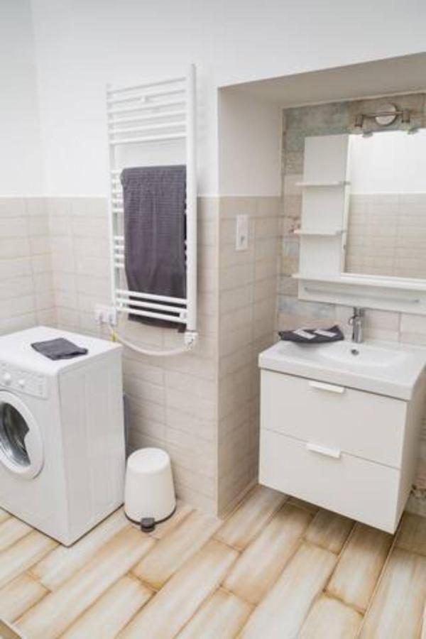 Hi-Bp Design Home Apartments In The Heart Of Budapest Luaran gambar